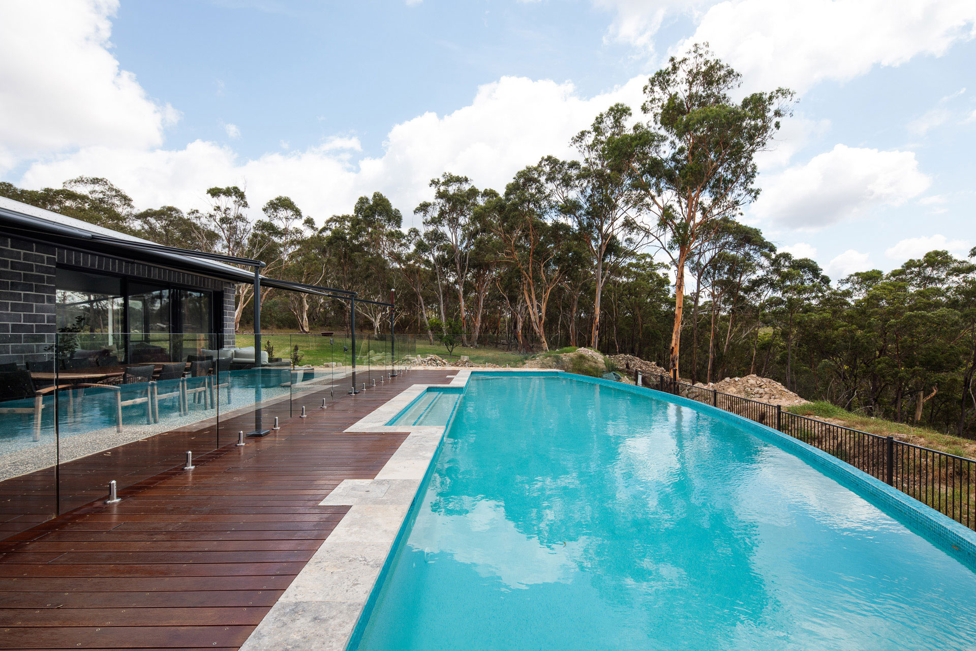 Infinity Edge Pool Annangrove