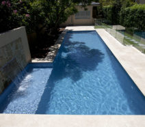 Swimming pool ledges