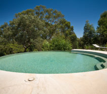 Swimming pool ledges